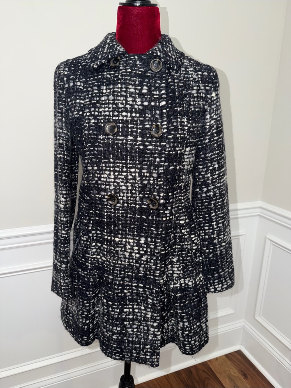 Weekend Max Mara Black White Boucle Tweed Coat Virgin Wool Mohair